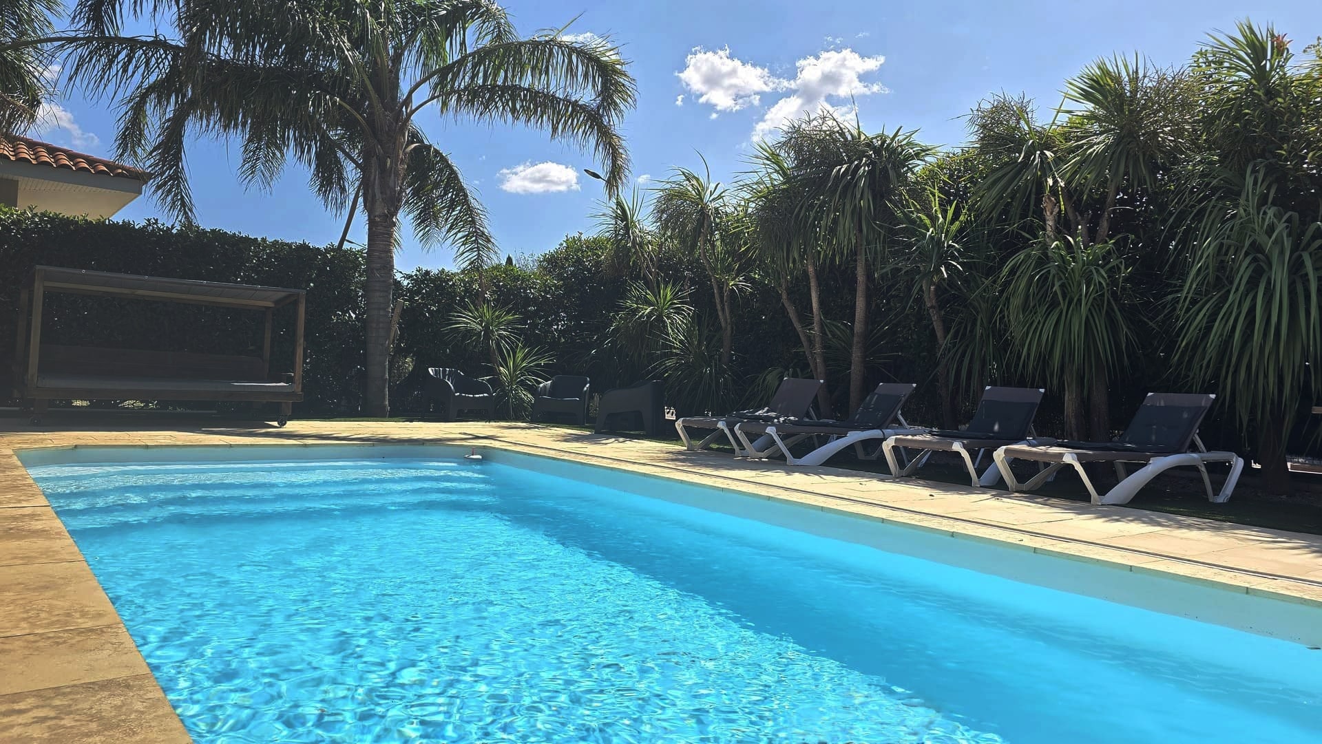 Villa Néfliers